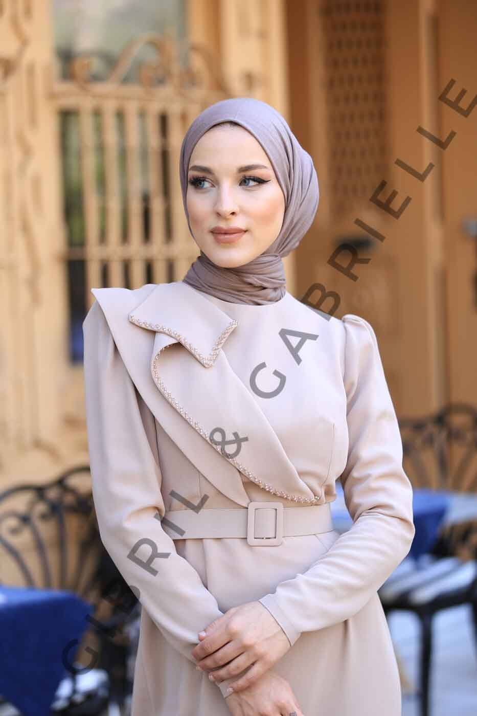 Bej Inayah Elbise